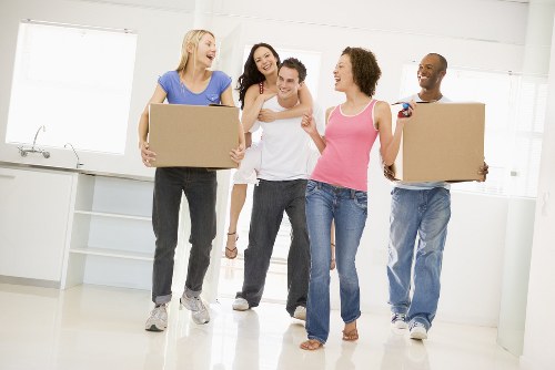 Removal truck hire service for Barbican residential and commercial moves